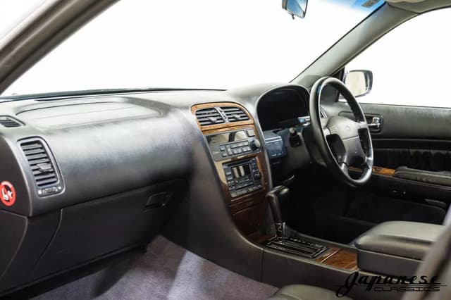 1996 Nissan Cedric JDM car for sale — photo 9 of 25