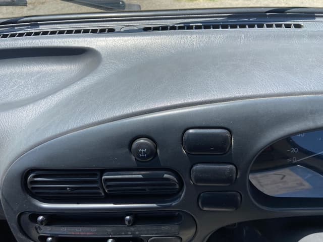 1994 Daihatsu Hijet JDM car for sale — photo 23 of 24