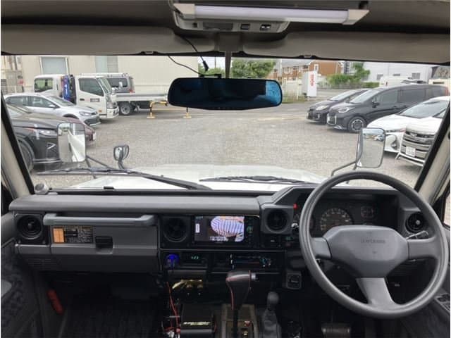 1999 Toyota Land Cruiser JDM car for sale — photo 11 of 25