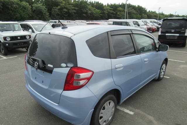 2008 Honda Fit JDM car for sale — photo 5 of 25