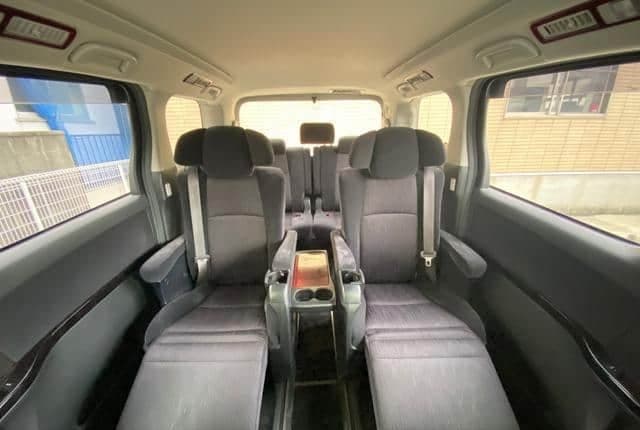 2010 Toyota Vellfire JDM car for sale — photo 7 of 10