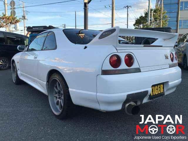 1997 Nissan Skyline JDM car for sale — photo 2 of 15