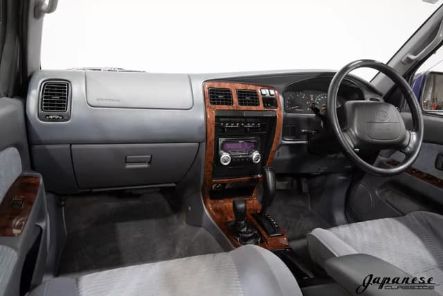 1996 Toyota Hilux JDM car for sale — photo 9 of 10