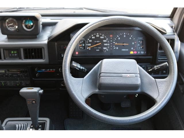 1992 Mitsubishi Delica JDM car for sale — photo 7 of 25