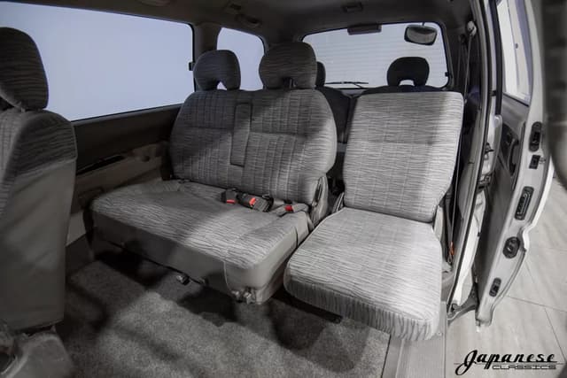 1994 Mitsubishi Delica JDM car for sale — photo 16 of 25