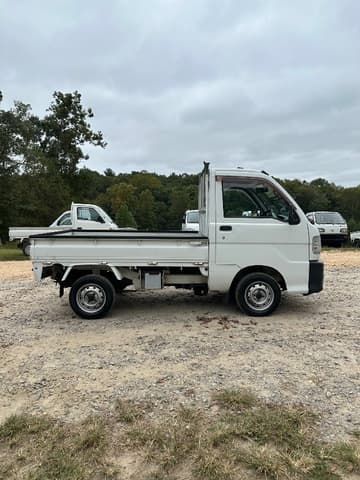 1999 Daihatsu Hijet JDM car for sale — photo 6 of 23
