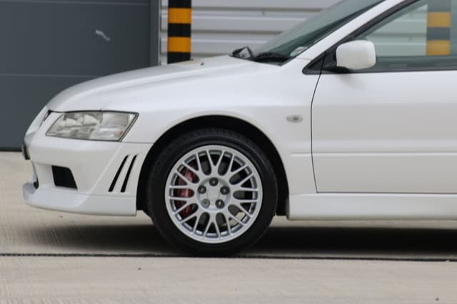 2002 Mitsubishi Lancer Evolution JDM car for sale — photo 22 of 25