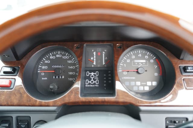 1997 Mitsubishi Pajero JDM car for sale — photo 23 of 24