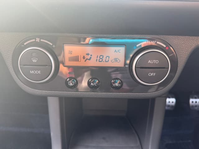 2009 Suzuki Swift JDM car for sale — photo 13 of 24