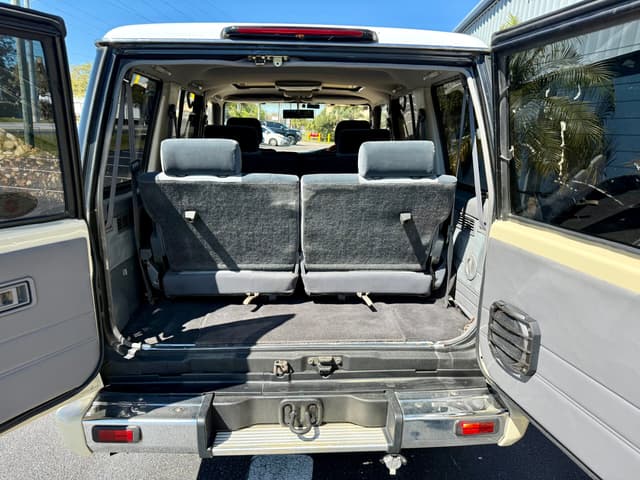 1995 Toyota Land Cruiser Prado JDM car for sale — photo 19 of 25