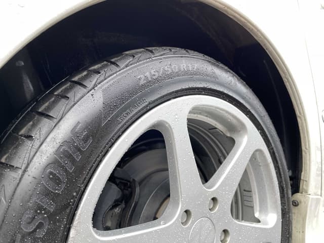 2001 Toyota Ipsum JDM car for sale — photo 22 of 25