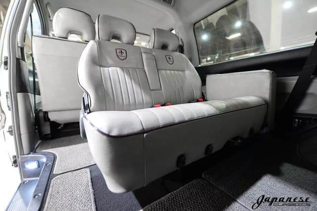 1998 Mitsubishi Delica JDM car for sale — photo 16 of 25