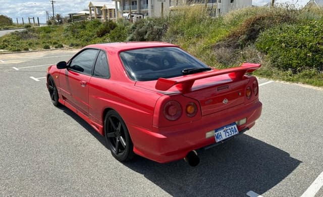 1998 Nissan Skyline JDM car for sale — photo 8 of 10