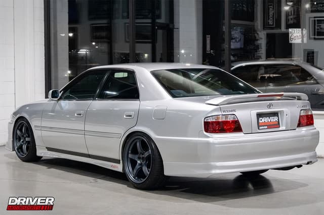 1999 Toyota Chaser JDM car for sale — photo 2 of 10