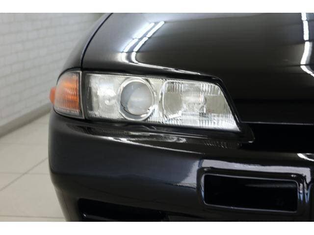 1990 Nissan Skyline JDM car for sale — photo 14 of 18