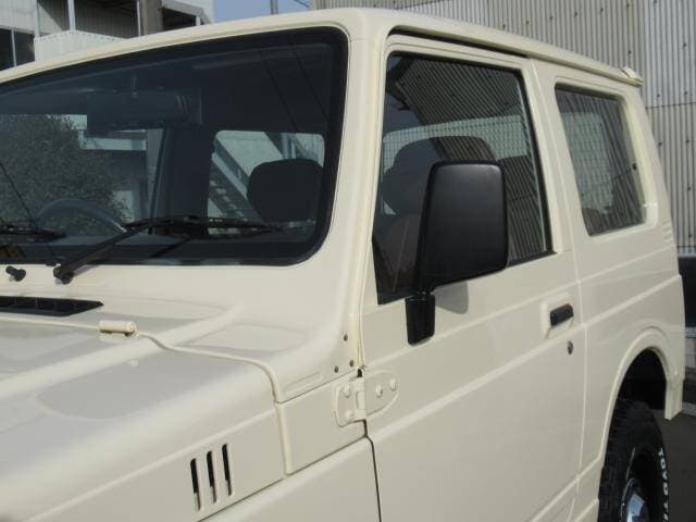 1997 Suzuki Jimny JDM car for sale — photo 15 of 20