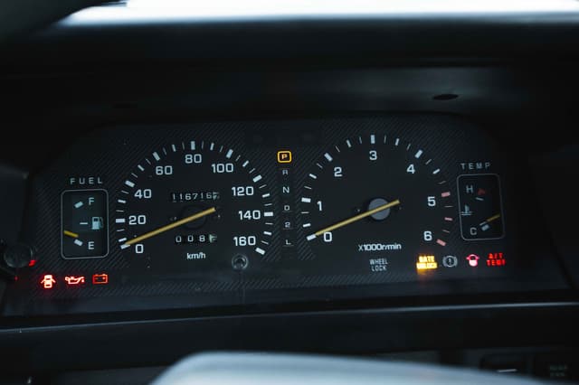 1992 Mitsubishi Delica JDM car for sale — photo 19 of 25