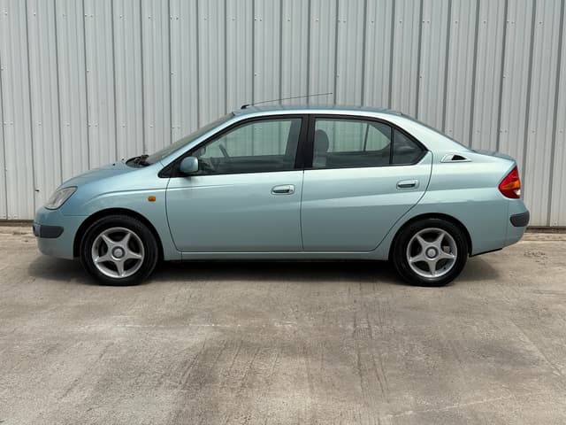 1998 Toyota Prius JDM car for sale — photo 4 of 21