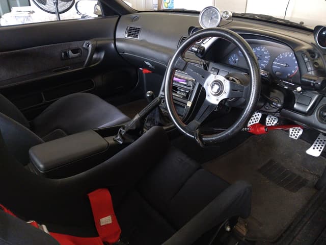 1990 Nissan Skyline JDM car for sale — photo 8 of 12