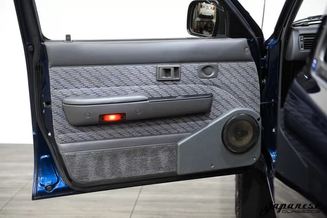 1996 Toyota Hilux JDM car for sale — photo 20 of 25