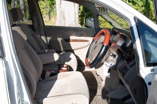 2001 Honda Odyssey JDM car for sale — photo 9 of 15