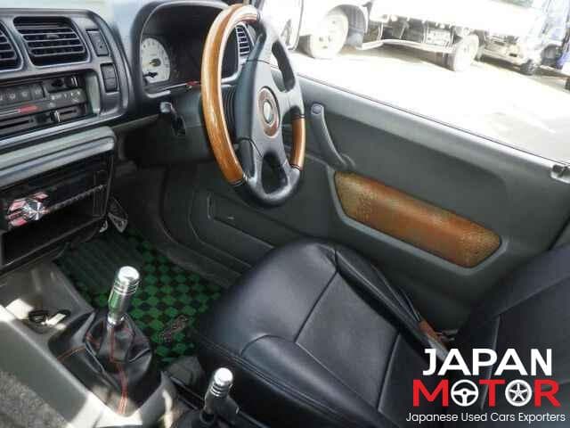 1999 Suzuki Jimny JDM car for sale — photo 5 of 5