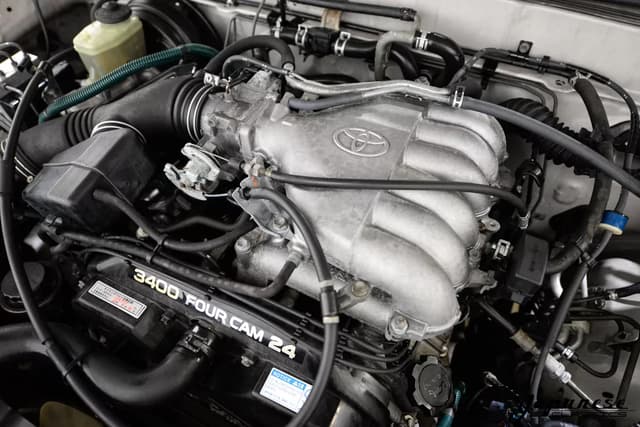1998 Toyota Hilux JDM car for sale — photo 25 of 25