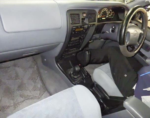 1999 Toyota Hilux Surf JDM car for sale — photo 5 of 6