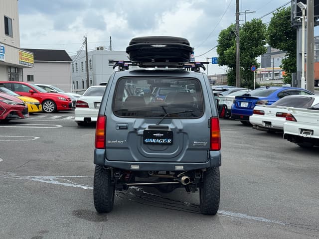2005 Suzuki Jimny JDM car for sale — photo 15 of 25