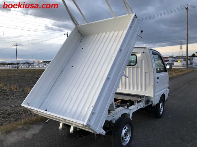 1997 Mitsubishi Minicab JDM car for sale — photo 4 of 24