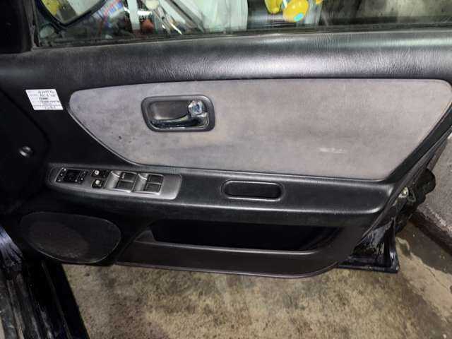 1997 Nissan Stagea JDM car for sale — photo 12 of 20