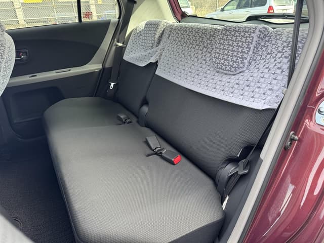 2009 Toyota Vitz JDM car for sale — photo 13 of 19