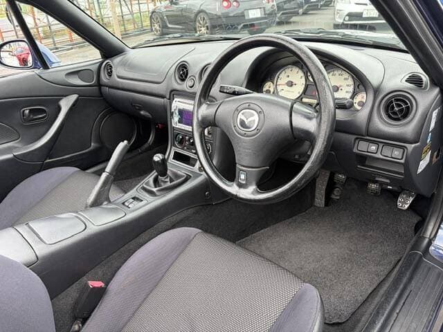 2001 Mazda Roadster (Eunos Roadster / MX-5) JDM car for sale — photo 3 of 12
