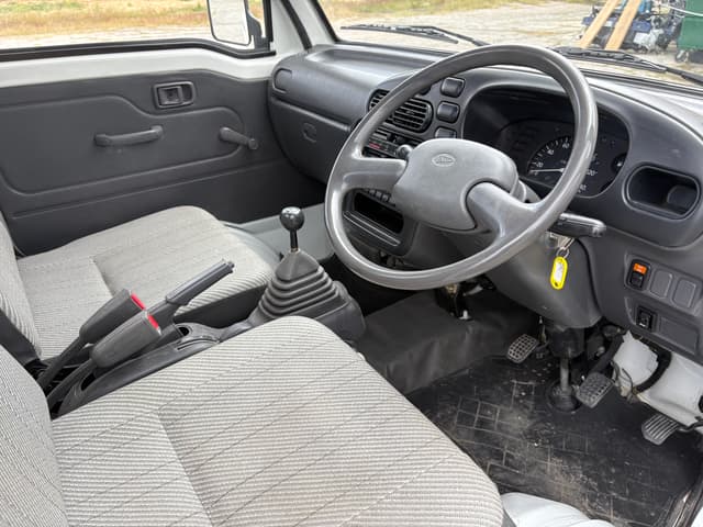 1995 Daihatsu Hijet JDM car for sale — photo 14 of 25