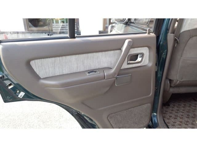 1995 Mitsubishi Pajero JDM car for sale — photo 14 of 25