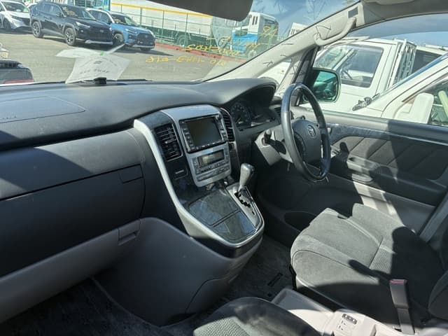 2002 Toyota Alphard JDM car for sale — photo 3 of 15