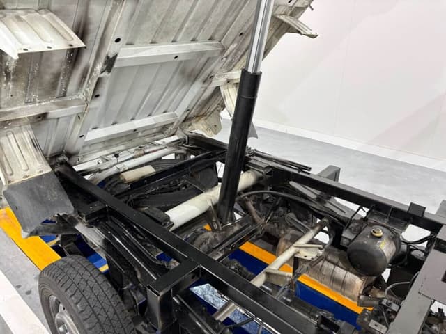 1997 Suzuki Carry JDM car for sale — photo 7 of 25