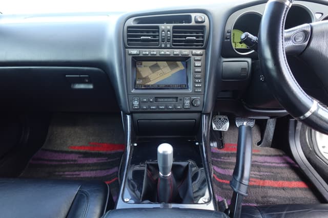 2001 Toyota Aristo JDM car for sale — photo 12 of 17