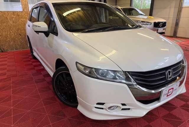 2009 Honda Odyssey JDM car for sale — photo 13 of 15