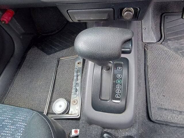 1998 Mitsubishi Pajero Mini JDM car for sale — photo 11 of 17
