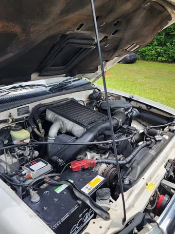 1998 Toyota Hilux Surf JDM car for sale — photo 20 of 25