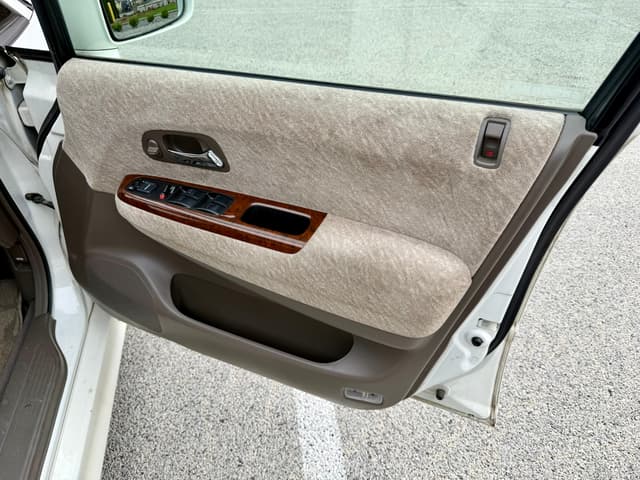 2000 Honda Odyssey JDM car for sale — photo 13 of 25