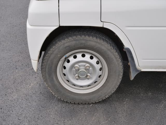 2002 Mitsubishi Minicab JDM car for sale — photo 21 of 25