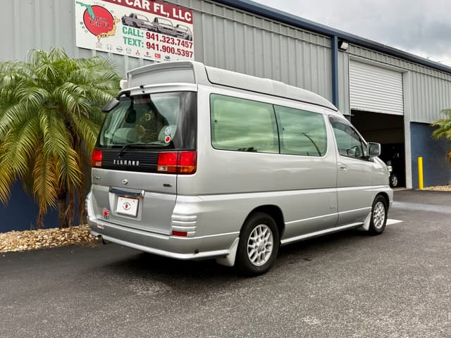 1999 Nissan Elgrand JDM car for sale — photo 11 of 25