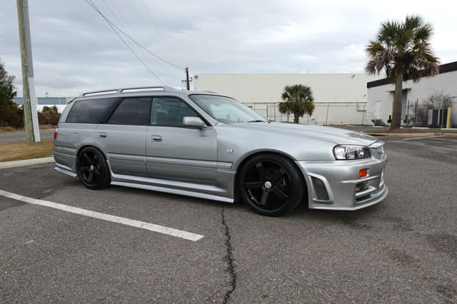 2000 Nissan Stagea JDM car for sale — photo 10 of 17
