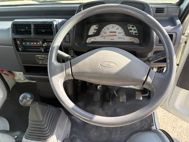 1997 Mitsubishi Minicab JDM car for sale — photo 17 of 25