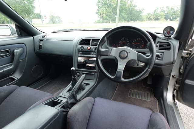 1996 Nissan Skyline JDM car for sale — photo 2 of 19