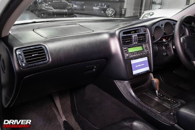 2000 Toyota Aristo JDM car for sale — photo 14 of 25