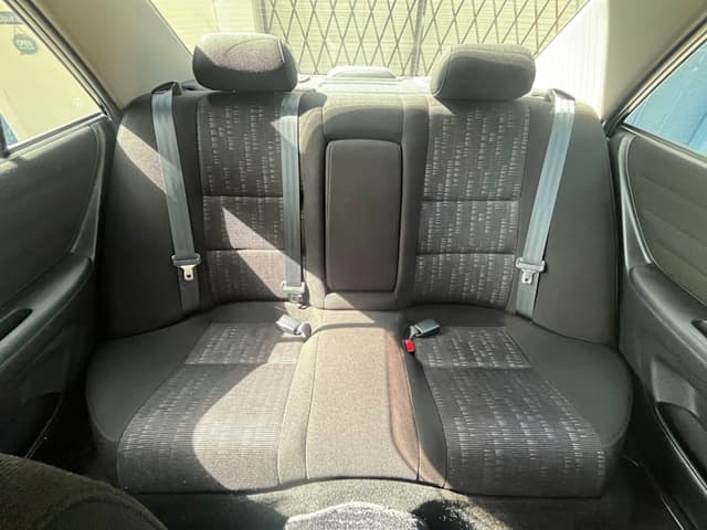 1998 Toyota Altezza JDM car for sale — photo 14 of 17
