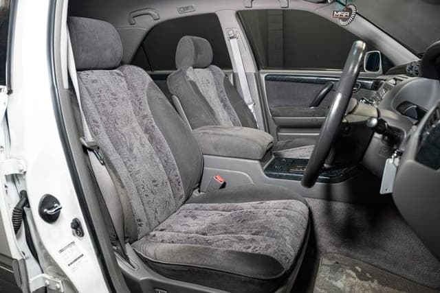 2000 Toyota Crown JDM car for sale — photo 17 of 20